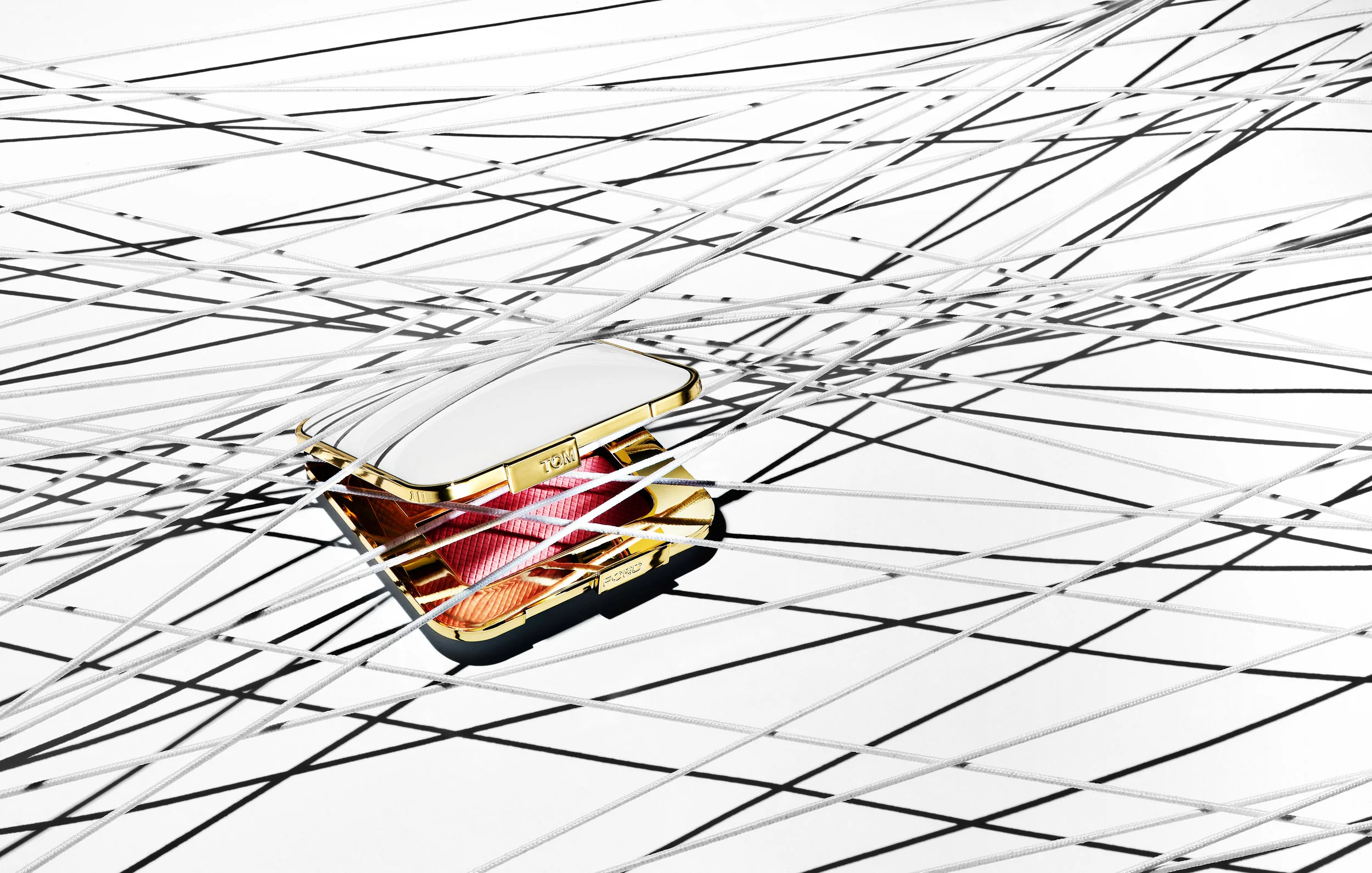 TomFordCompact_01_050.jpg
