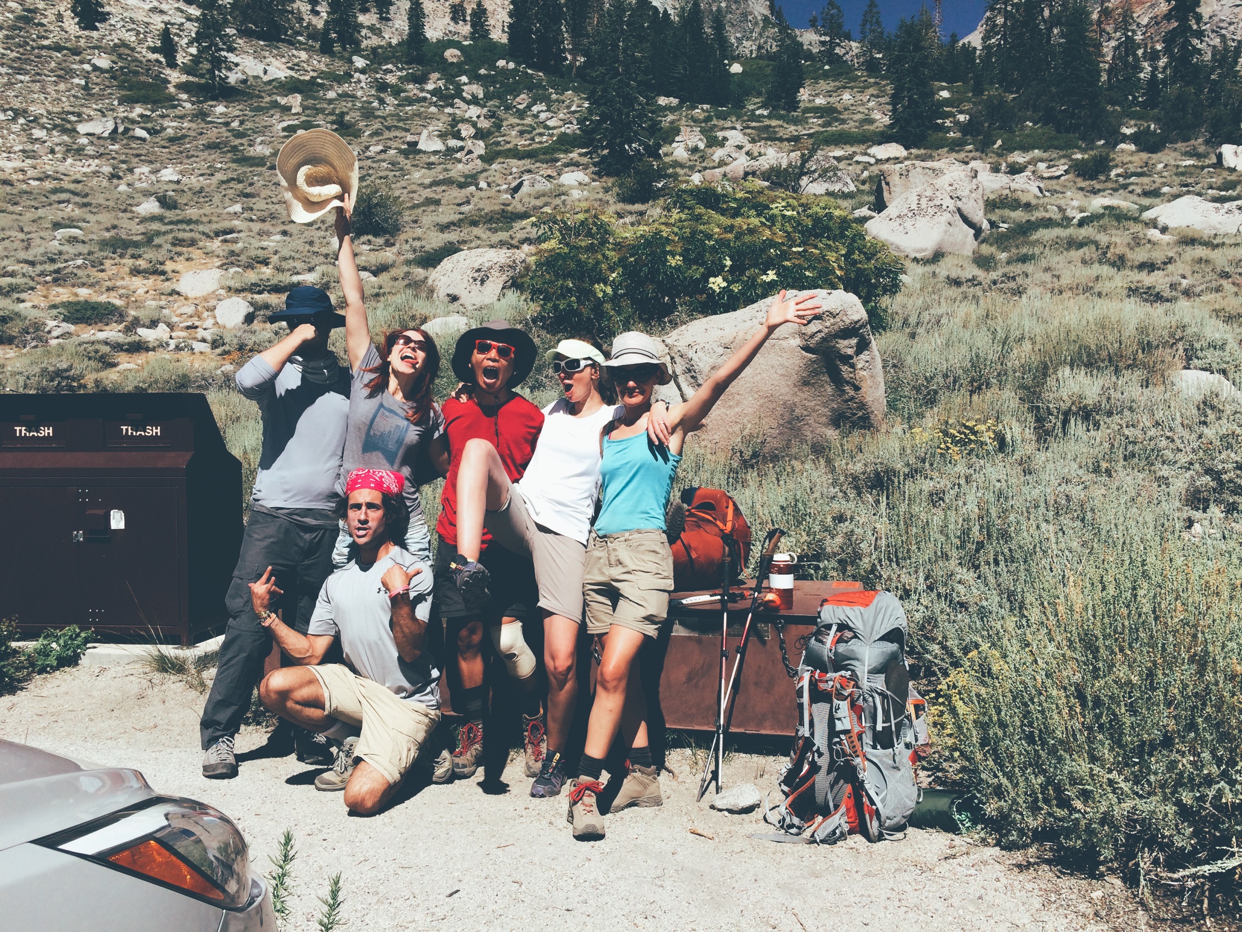  E, J and the "last-leg crew" at Onion Valley trailhead. 