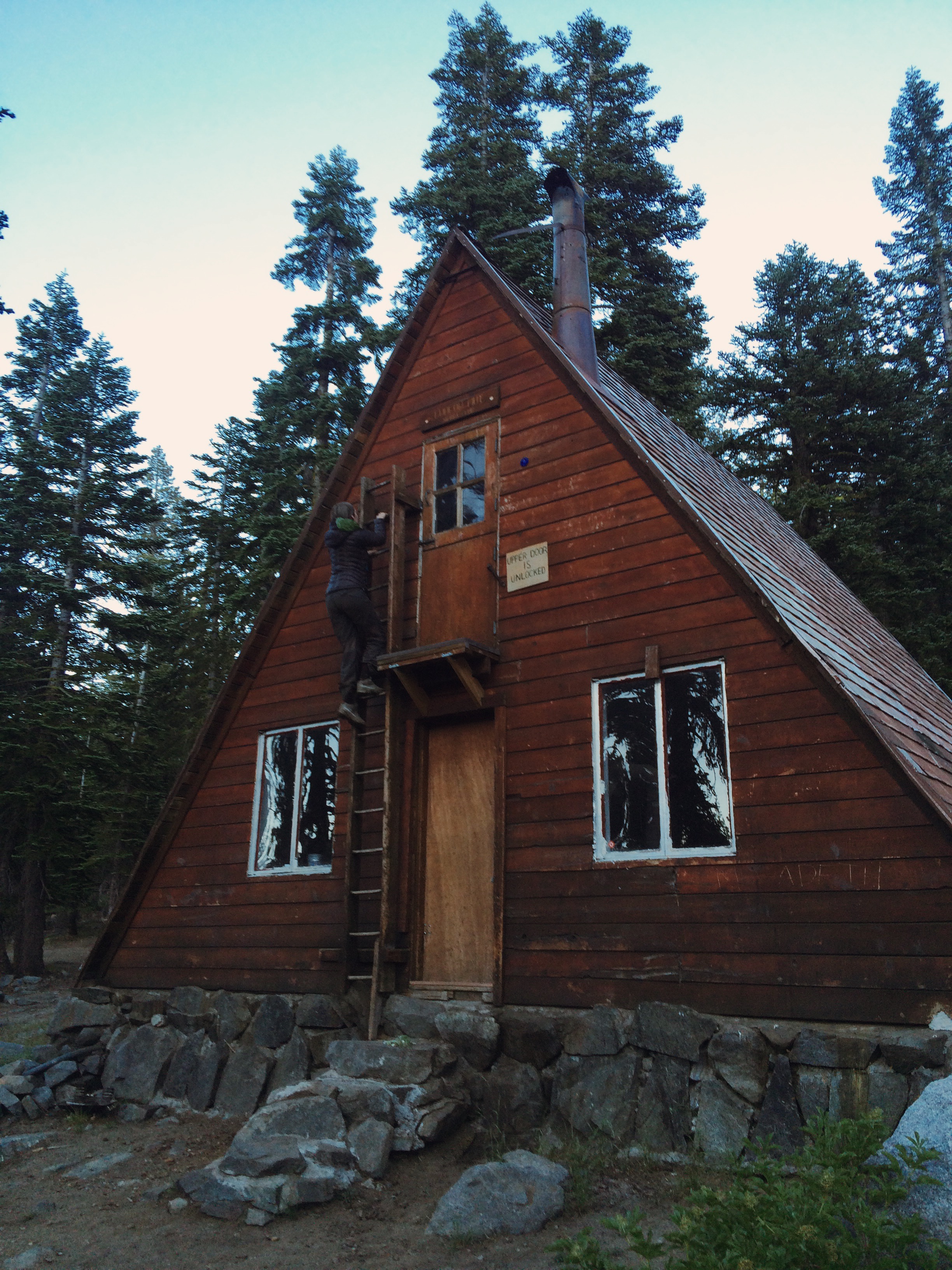  Ludlow Hut near Richardson Lake,&nbsp;built by the Sierra Club.&nbsp; 