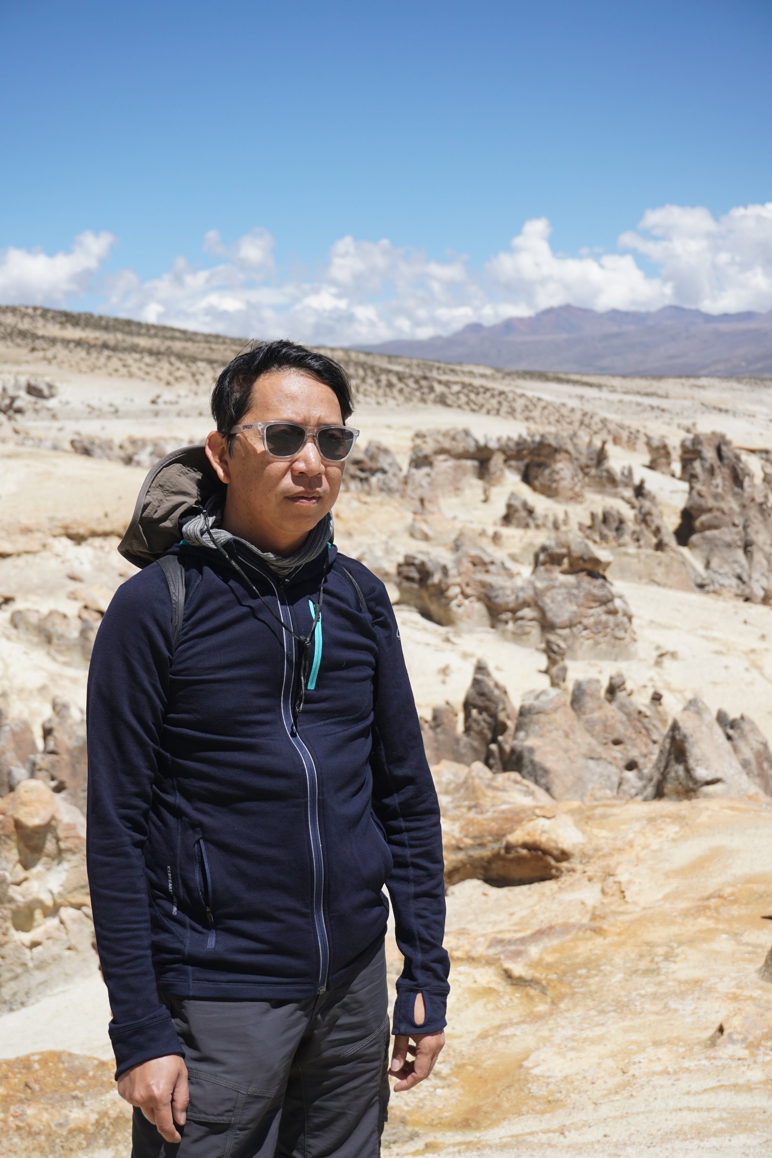  Jolly taking in the strange geologic formations at Salidas y Aguada Blanca National Reserve, known as Puruña to the locals.&nbsp; 