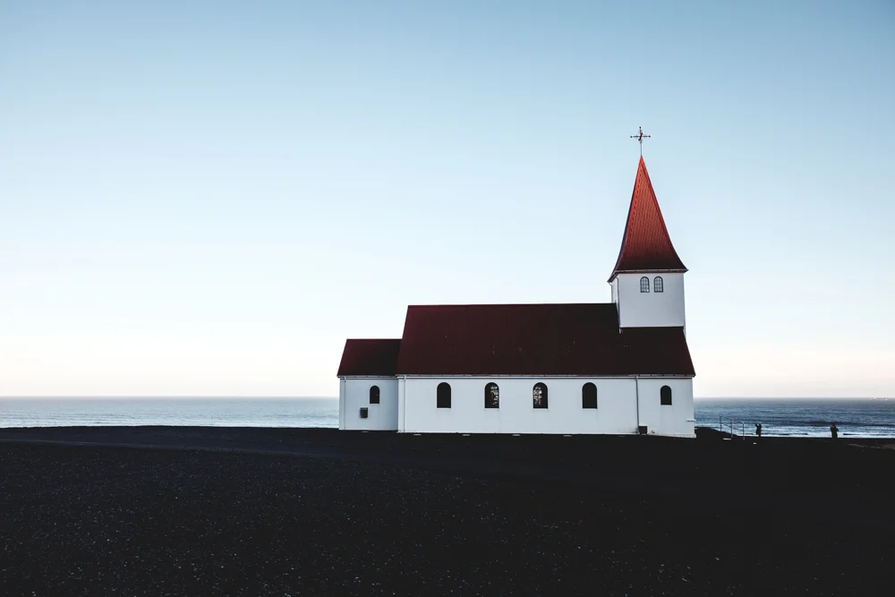 Church, Vik