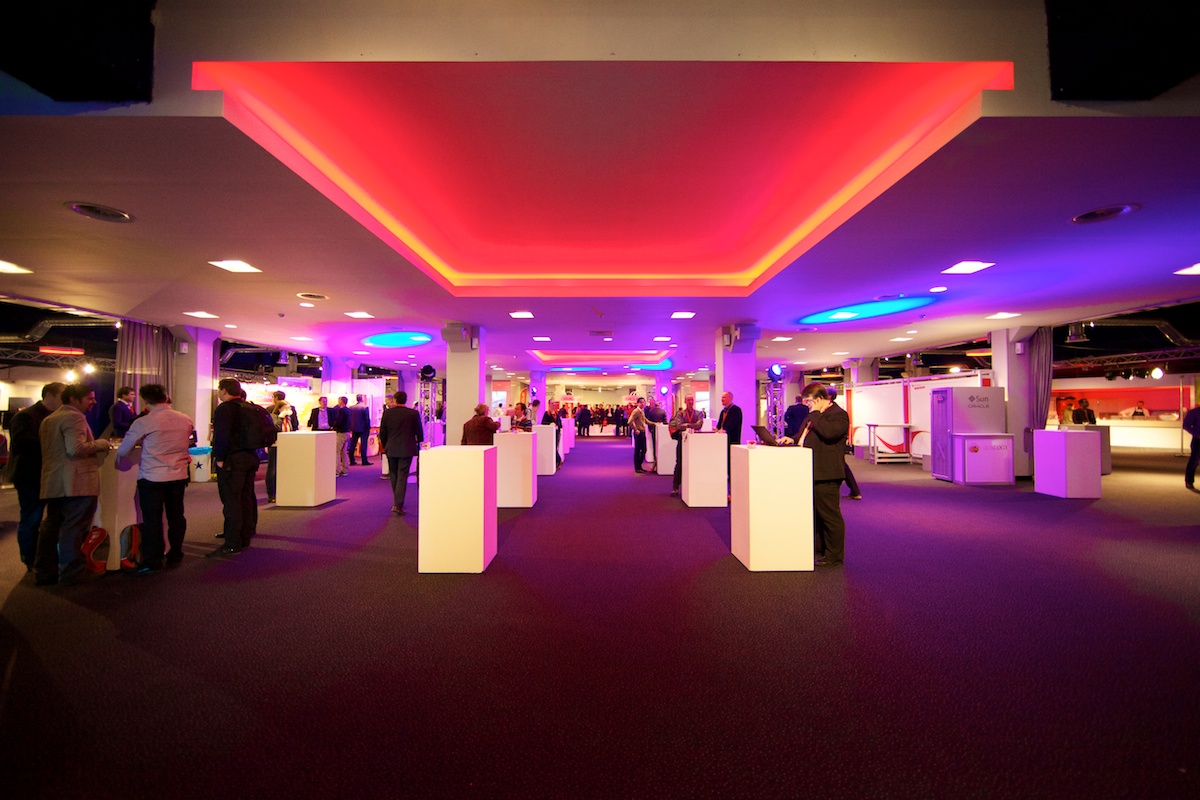 Eventfotografie van beurzen, media events, award uitreikingen, bedrijfsfeesten, optredens, festivals, seminars - Eventfotograaf Antwerpen