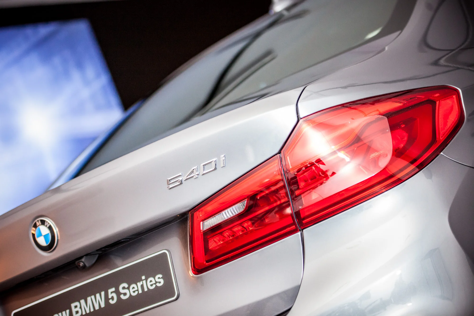 STERCK_lancering BMW 5-93.jpg