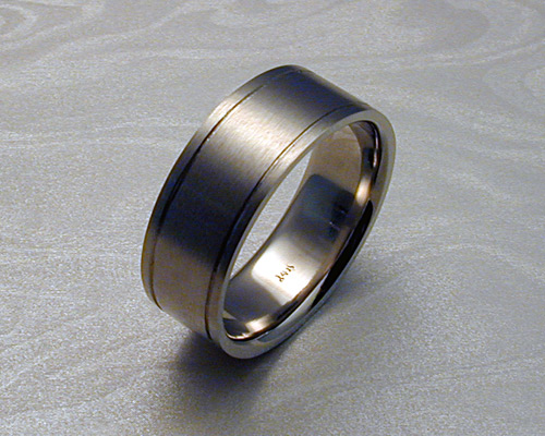 8mm wide brushed band.