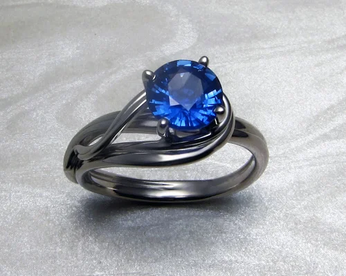 wave-like_fluid_engagement_ring_3.jpg