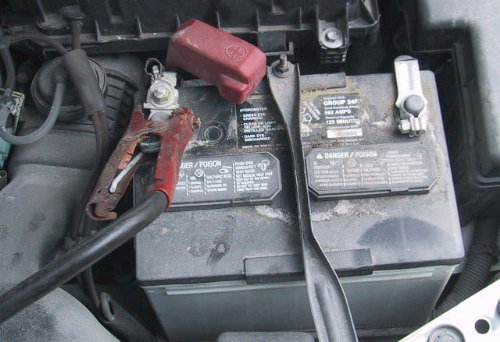 CrocodileClamponBattery.png