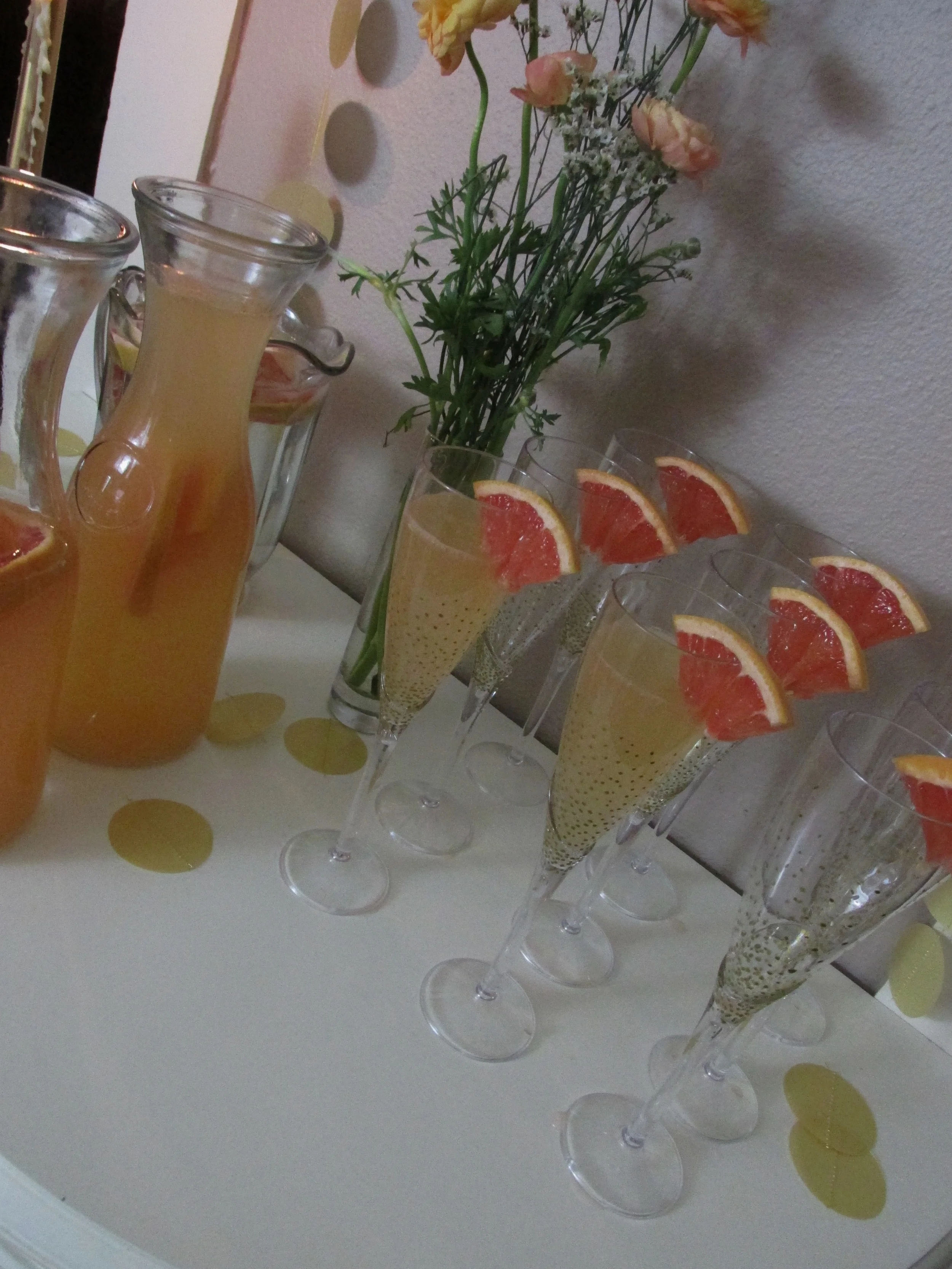 grapefruit mimosas 2.jpg