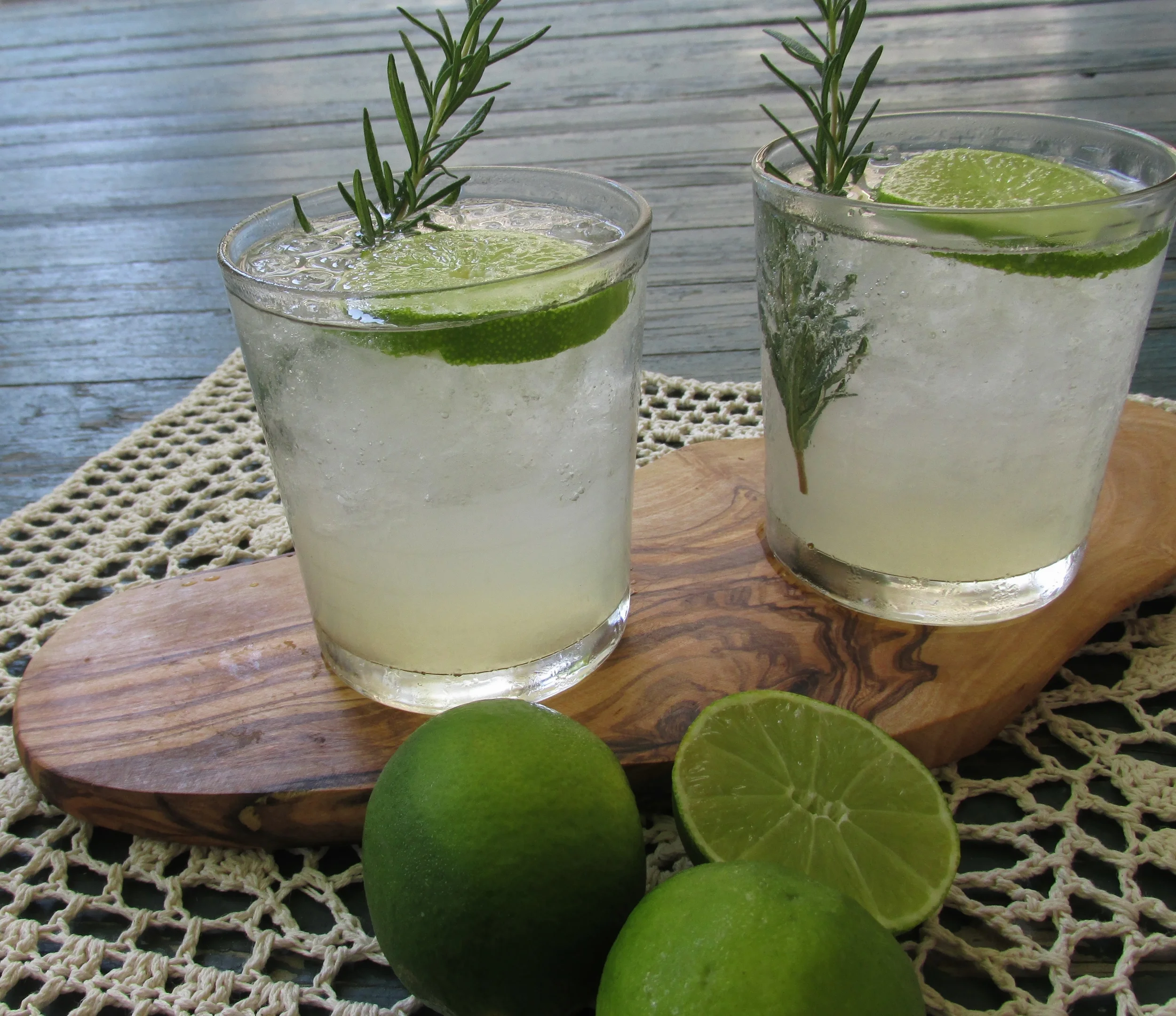 rosemary summer cocktial.jpg