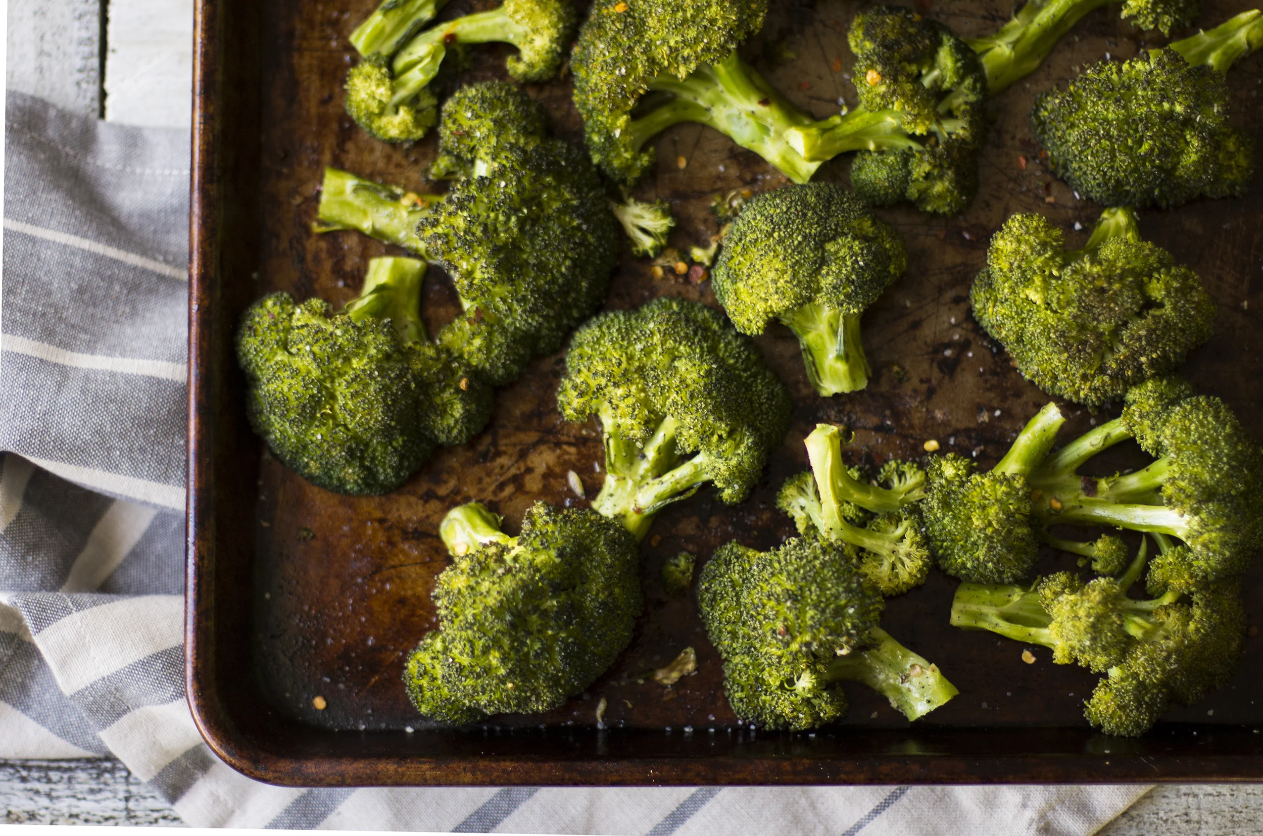 Spicy Roasted Broccoli — My Diary of Us