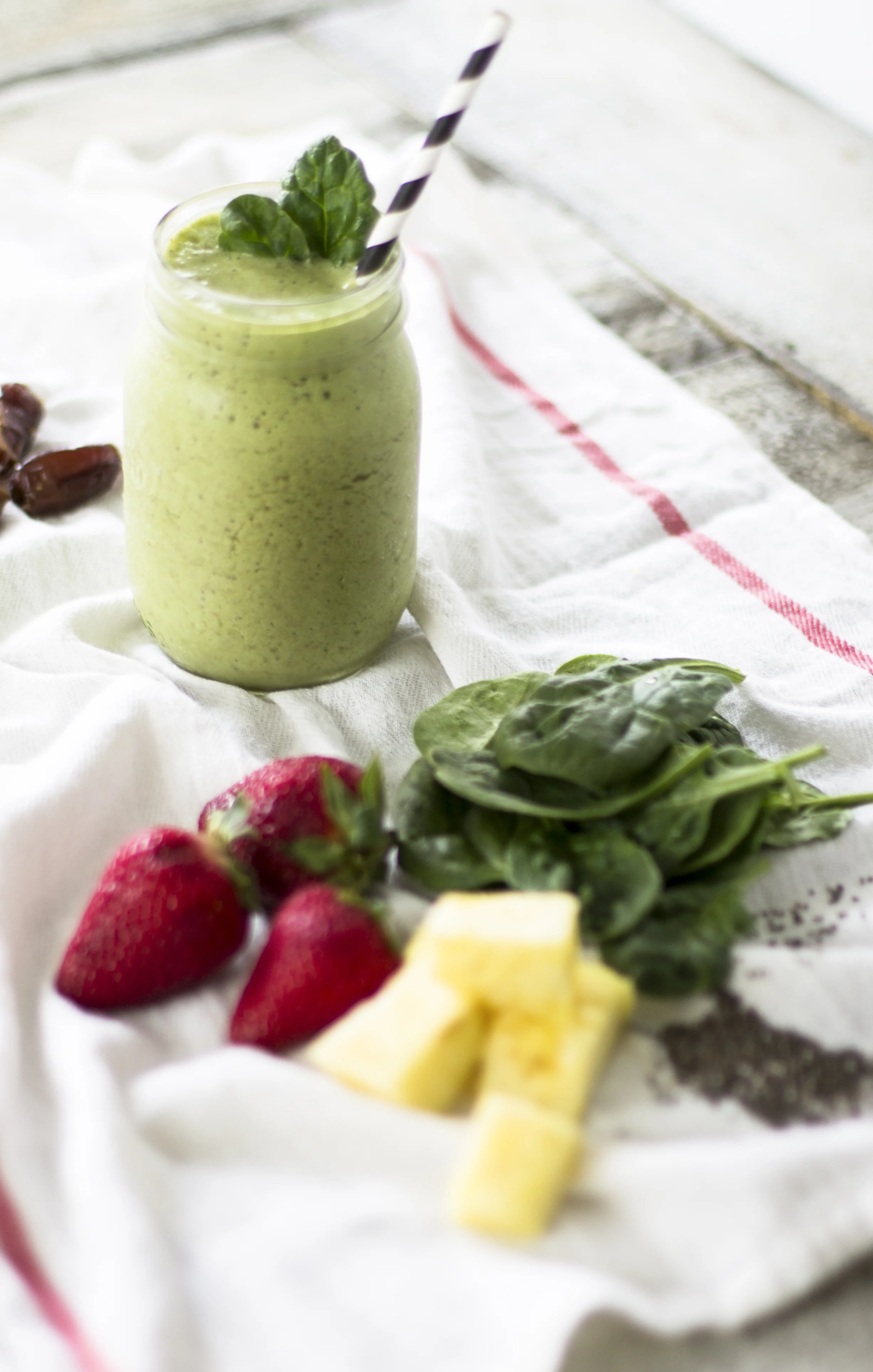 Pineapple Strawberry And Spinach Smoothie My Diary Of Us Give this delicious and soothing combination of banana, pineapple and oats smoothie a try and it will soon become a favourite go to drink. pineapple strawberry and spinach