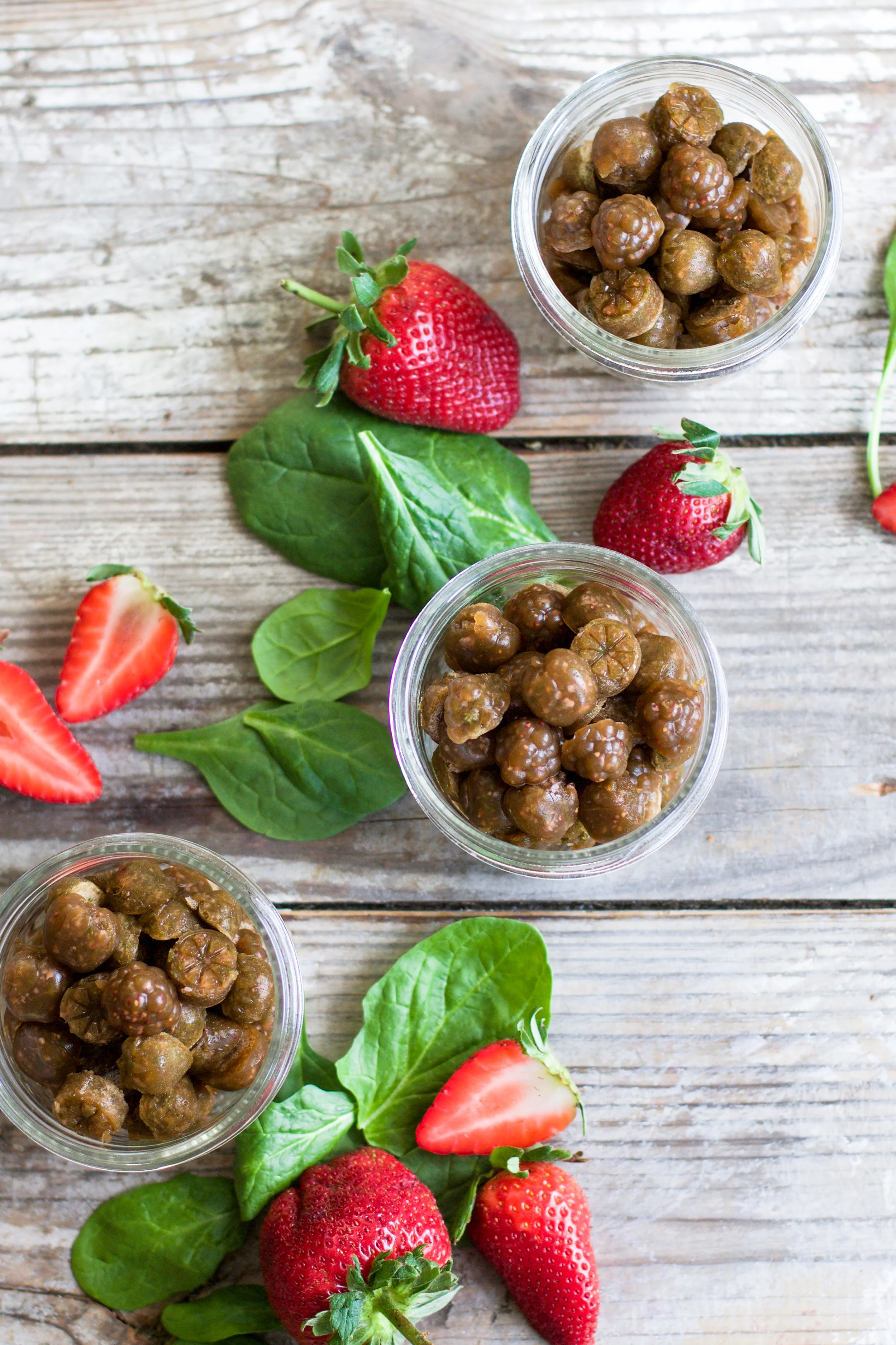 spinachstrawberrygummies2.jpg
