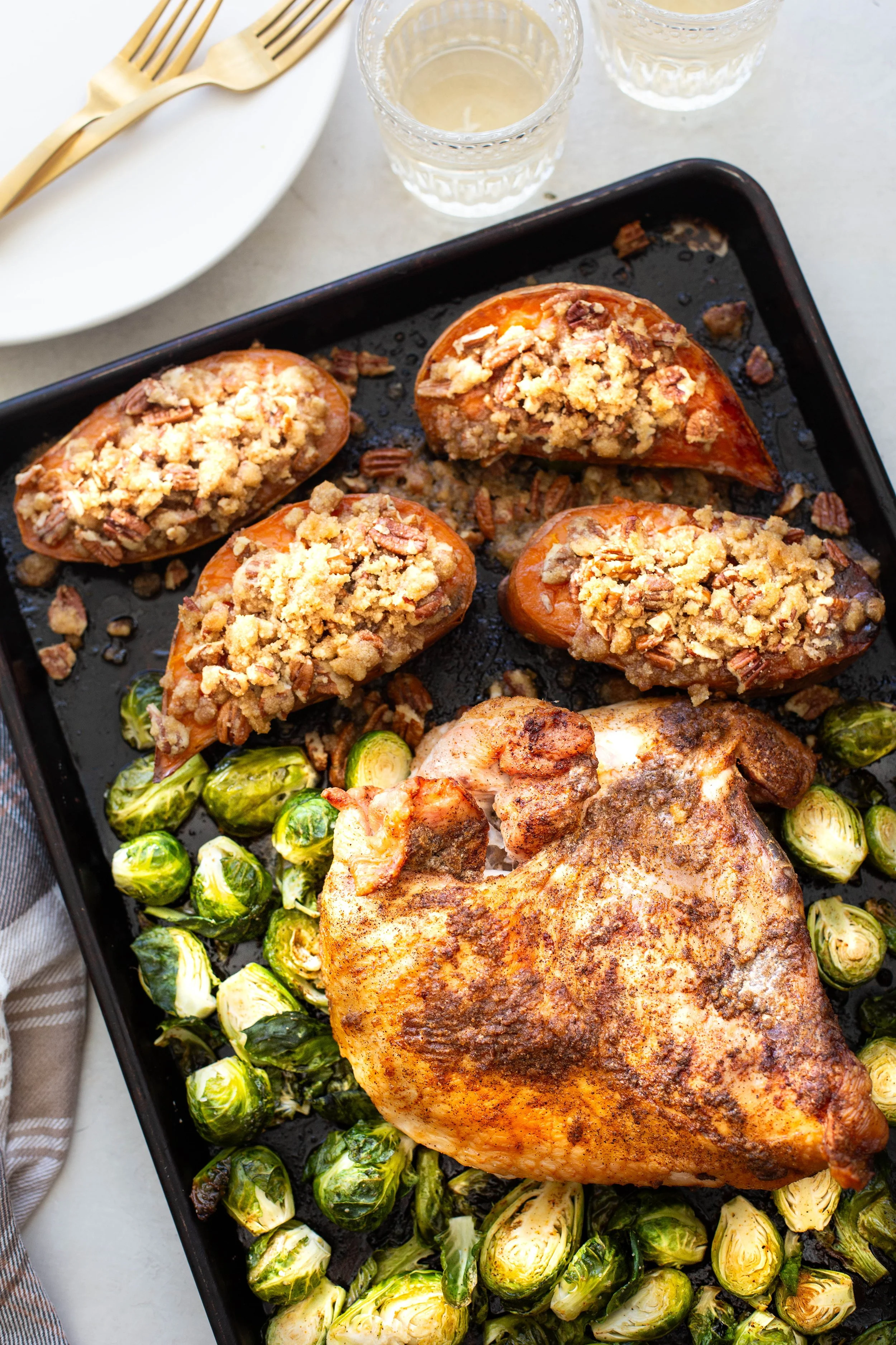 Stress-Free Thanksgiving: Prep-Ahead Tips and Simple Hosting Guide