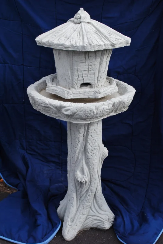 Rustic Birdbath/Birdfeeder