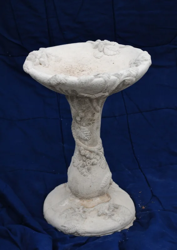 1pc Daisies Birdbath