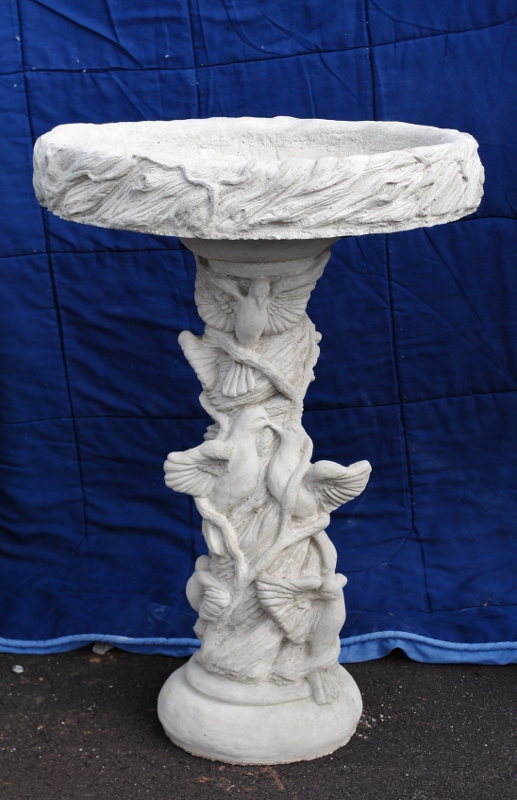 Dove Birdbath