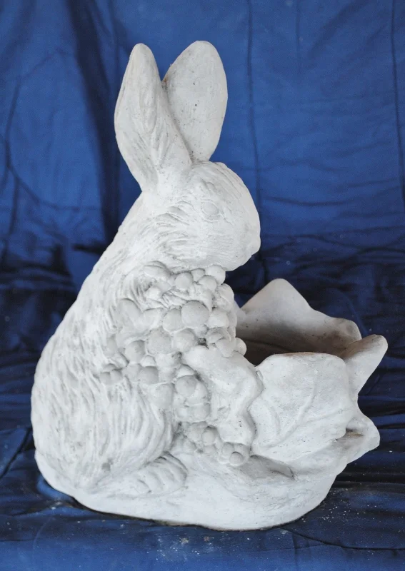 Cabbage Planter Rabbit Medium