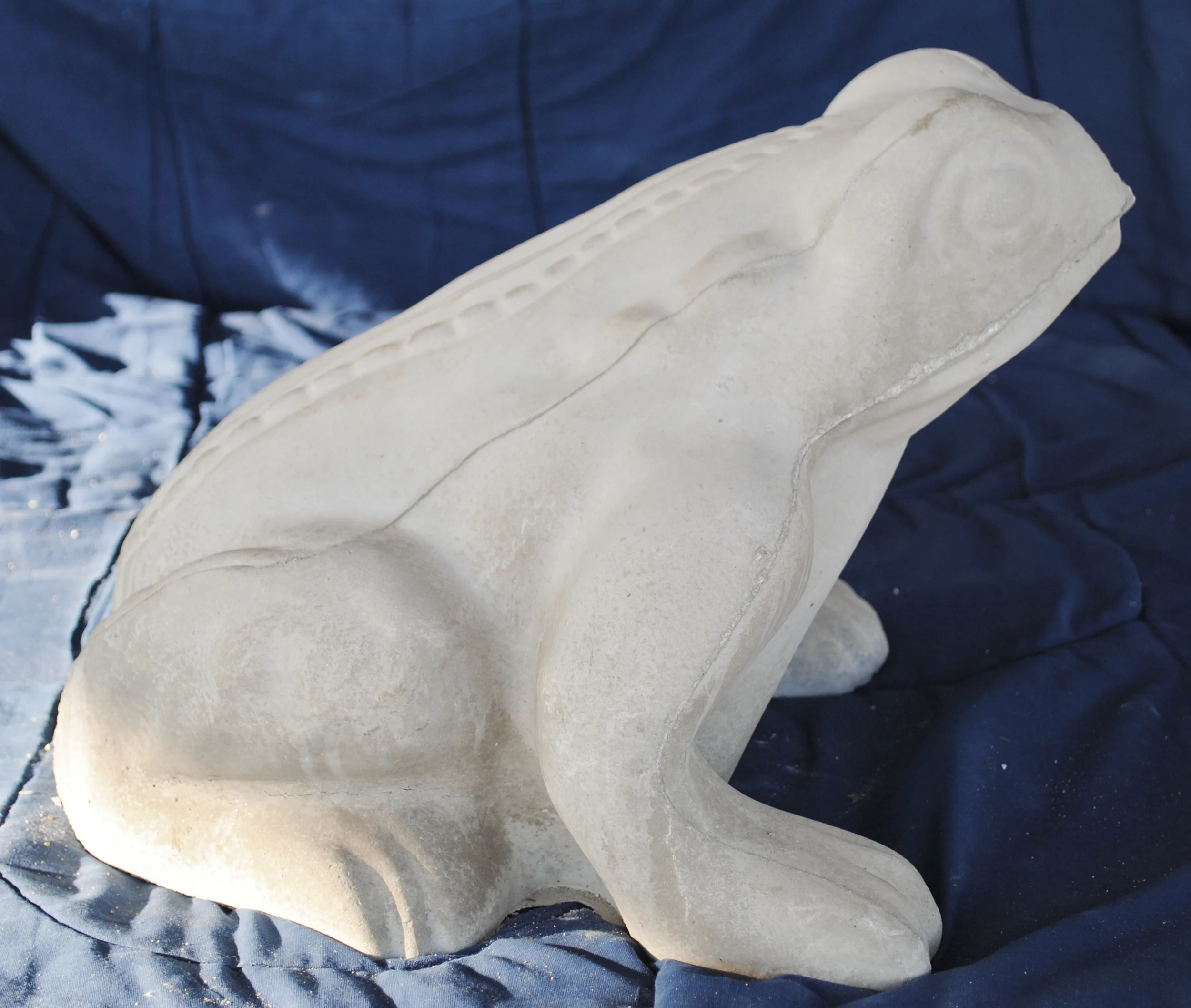 frog-(xl)-planter-(cmc).jpg