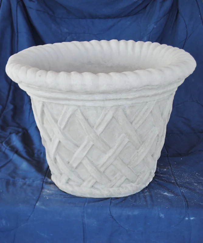 lattice-(l)-#3-planter.jpg