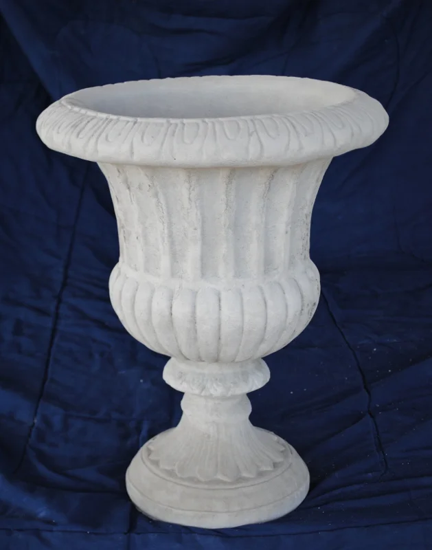 tong--(l)-tall-urn.jpg