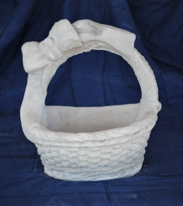 Bow Basket, small