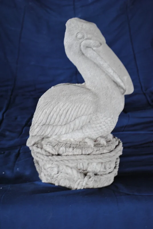 pelican--small-detailed-on-stump.jpg