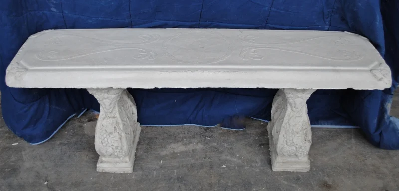 Rams Head Bench, Straight