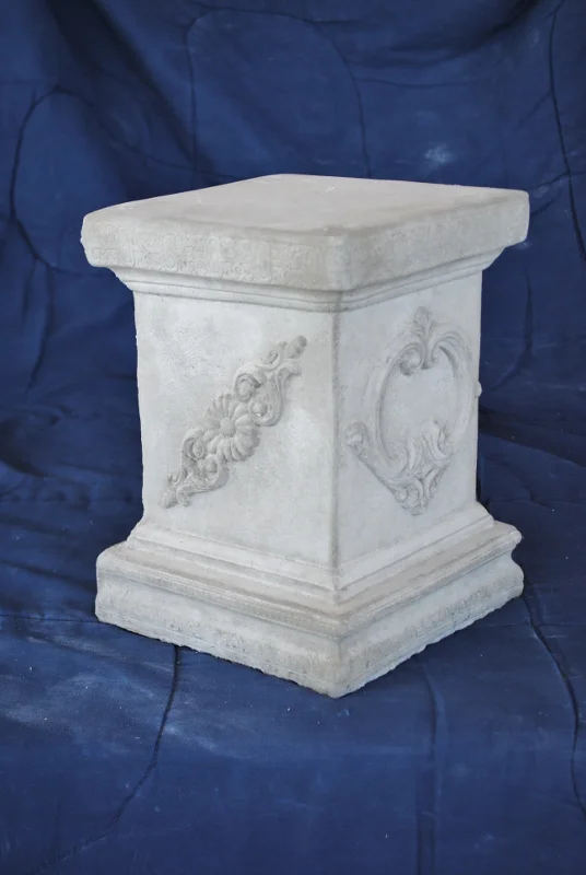Double Design Pedestal