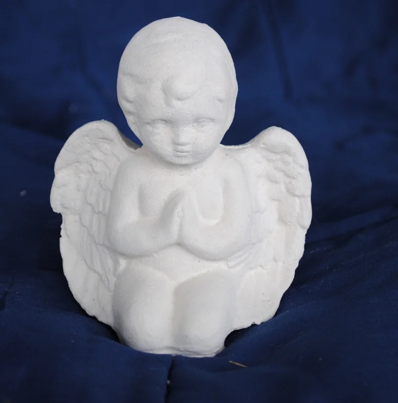 angel--sitting-tiny-praying (790x800).jpg