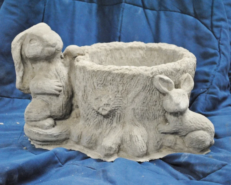 bunny-planter--stump (800x642).jpg