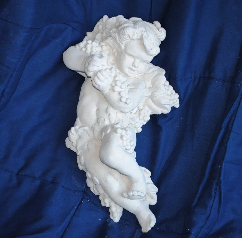 cherub-with-grapes-plaque--left-or-right (800x785).jpg