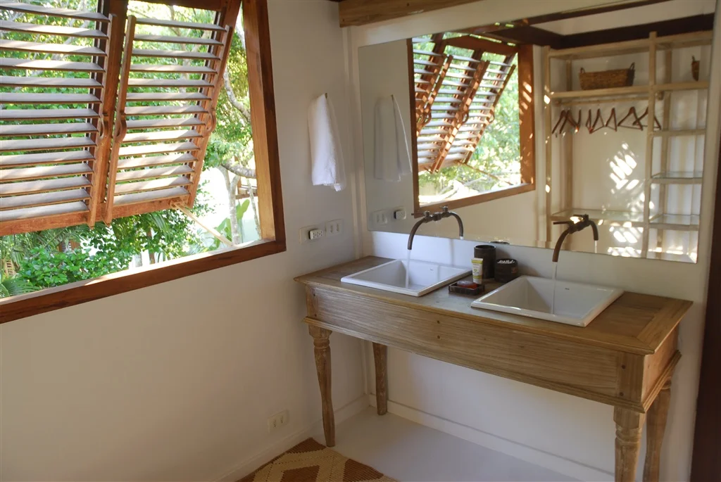 {One of the lovely bathrooms. The showers here were also amazing! Photo Source: Etnia Clube de Mar}