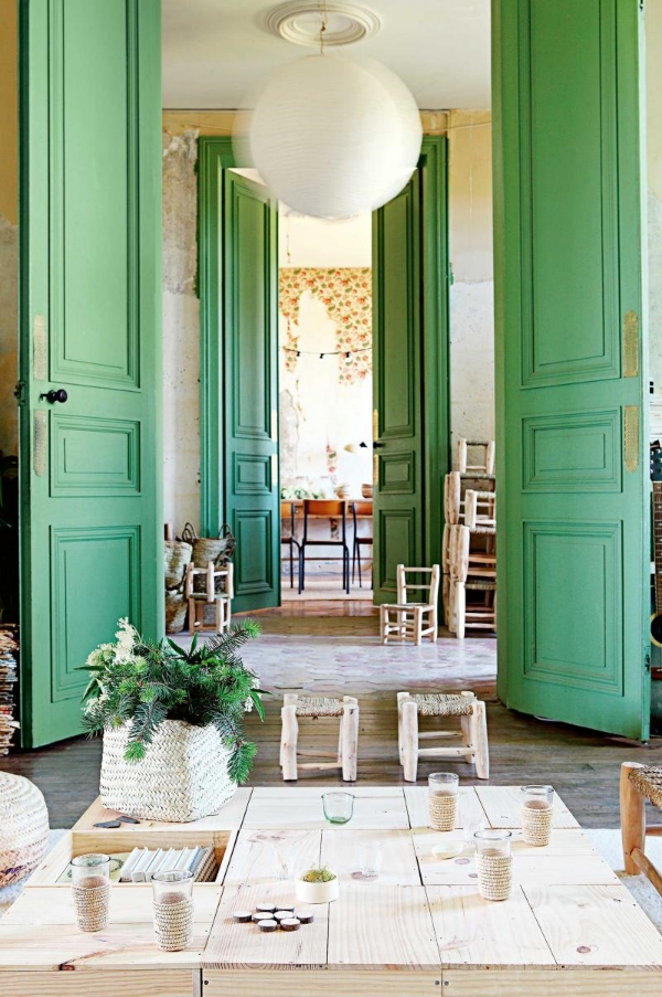 These doors...WOW! You can find the entire story about this french CHATEAU reno here
