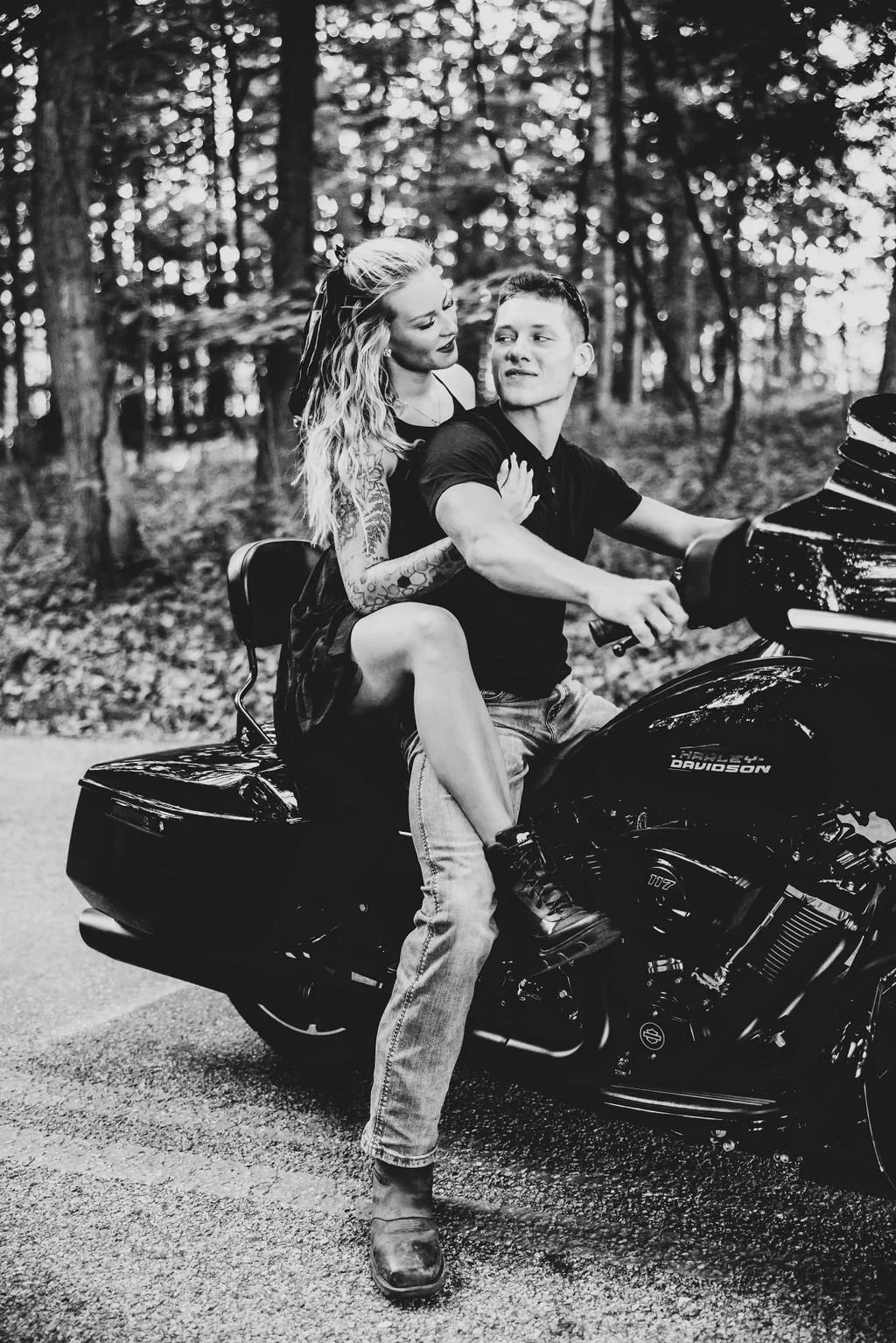 autumn&garrettbw-22.jpg