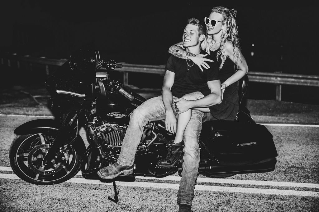 autumn&garrettbw-59.jpg