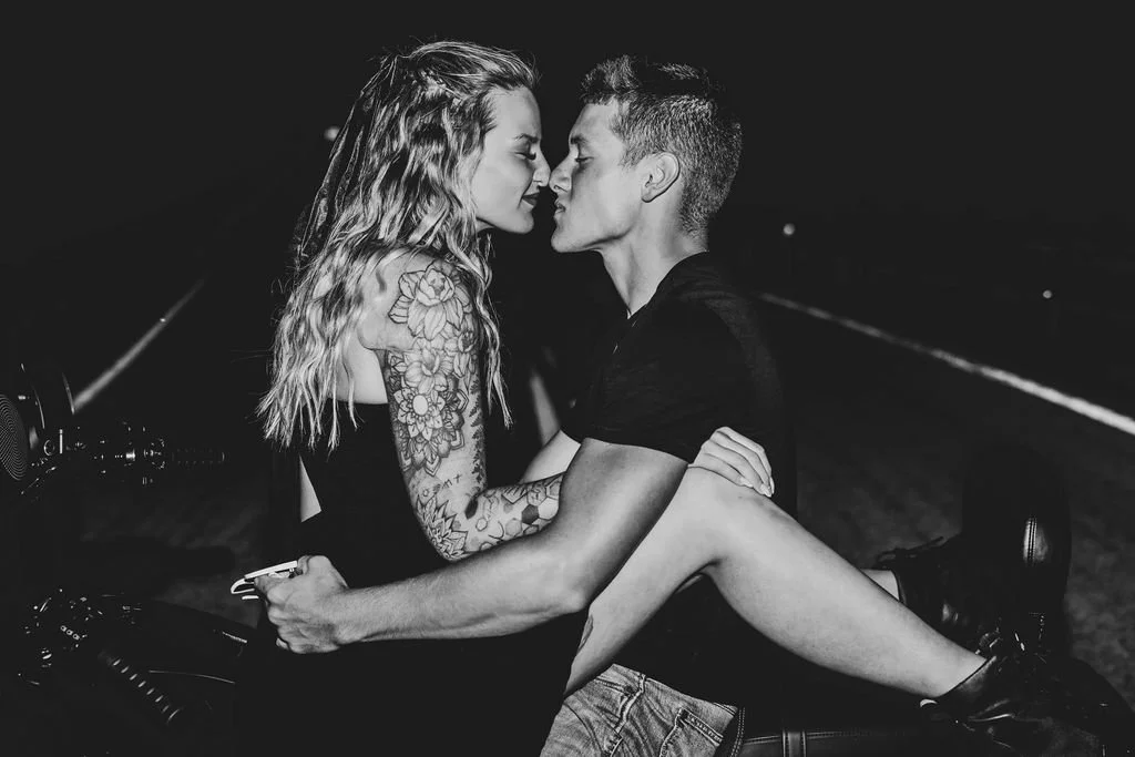 autumn&garrettbw-47.jpg