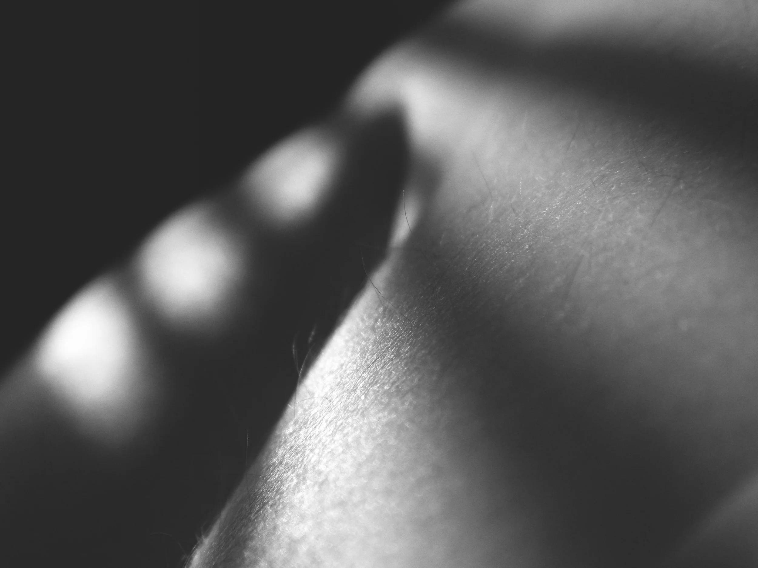 LegsShadow_2.jpg