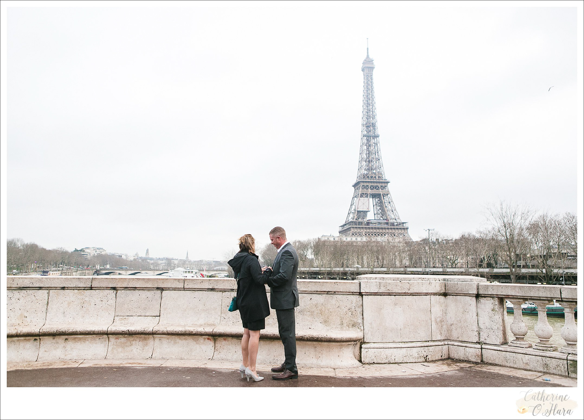 surprise proposal engagement photographer paris france-30.jpg