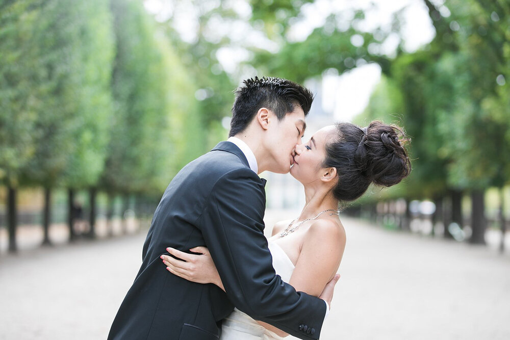 english-speaking-wedding-elopement-photographer-paris-france-347.jpg