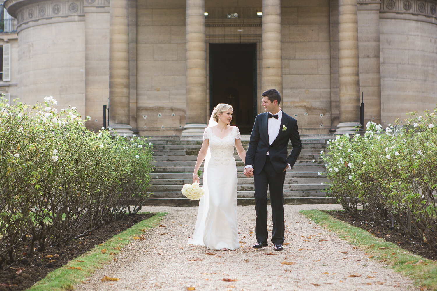 english-speaking-elopement-photographer-paris-09.jpg