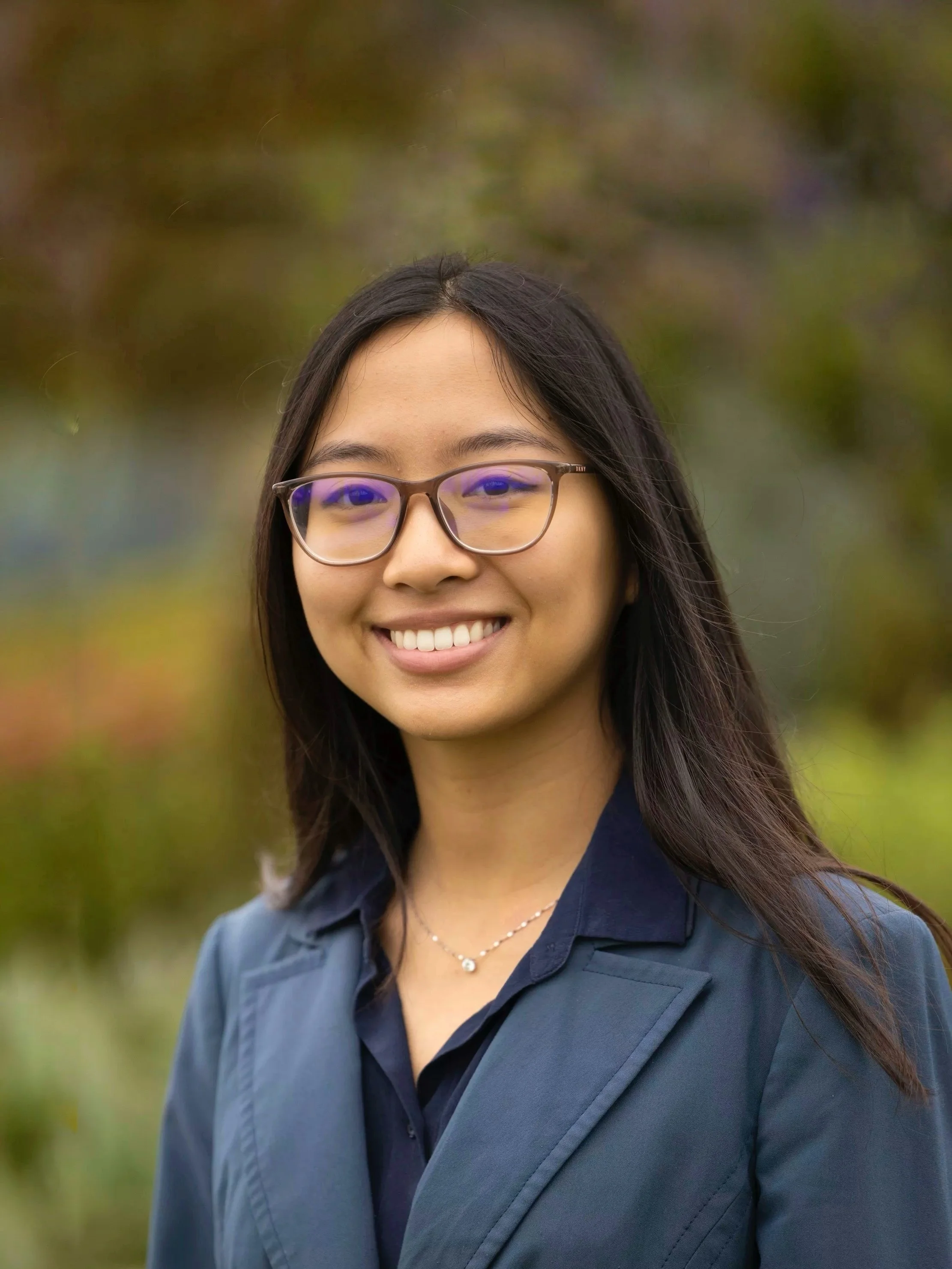 Anita Theng Headshot