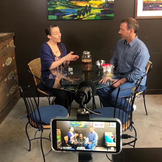 👀Have you checked out our #acupuncture section on #Truveondemand ? You can learn to make digestive bitters with William Ware of @strength_and_zen and Truve&rsquo;s founder @alisonroesslercampbell .⁣
⁣
🥂𝐃𝐢𝐬𝐜𝐥𝐚𝐢𝐦𝐞𝐫: 𝐈𝐭 𝐢𝐧𝐯𝐨𝐥𝐯𝐞𝐬 𝐚