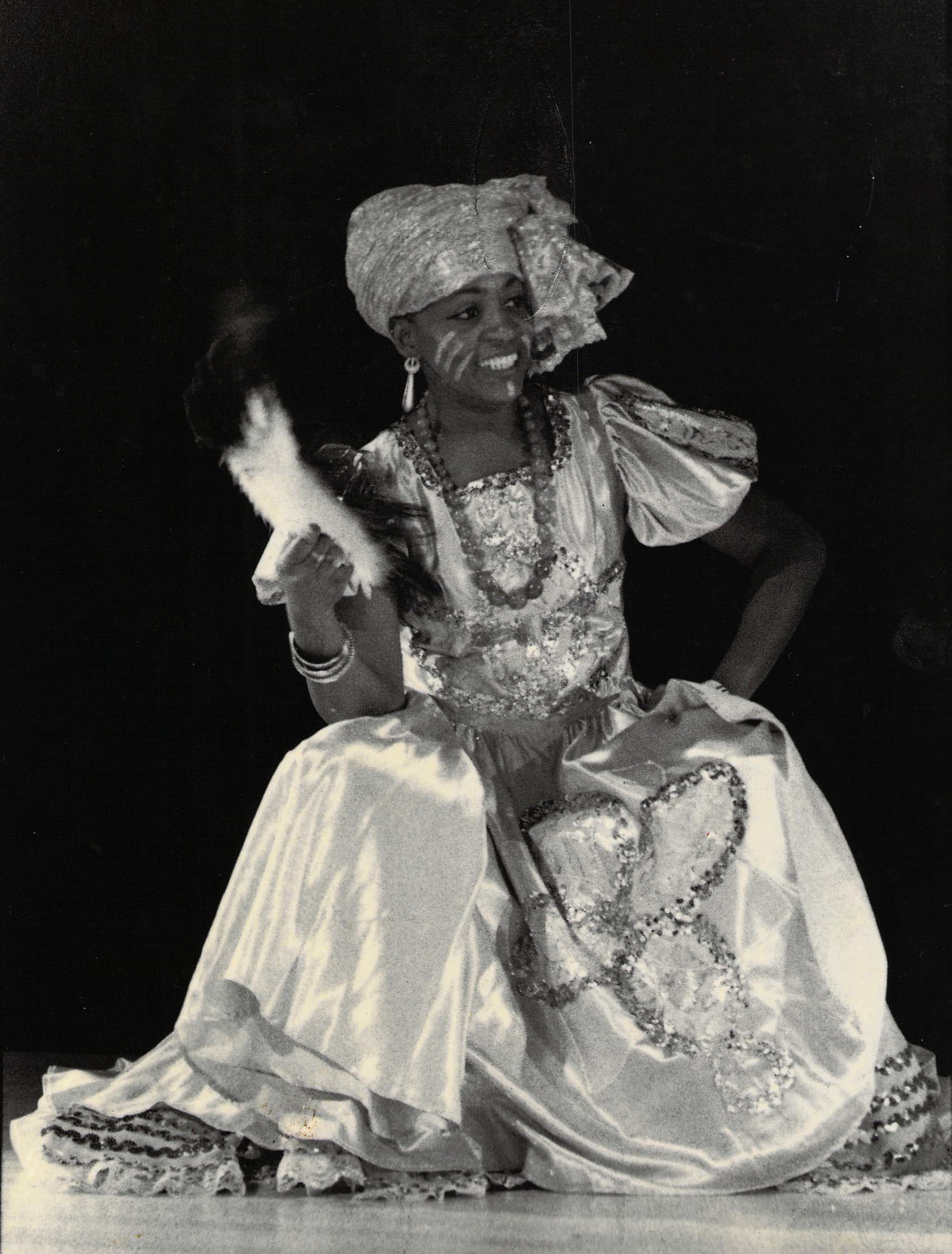 Dorothy Wilkie as Oshun (Philadelphia, 1990). Photographer: unknown. Photo courtesy of Dorothy Wilkie.