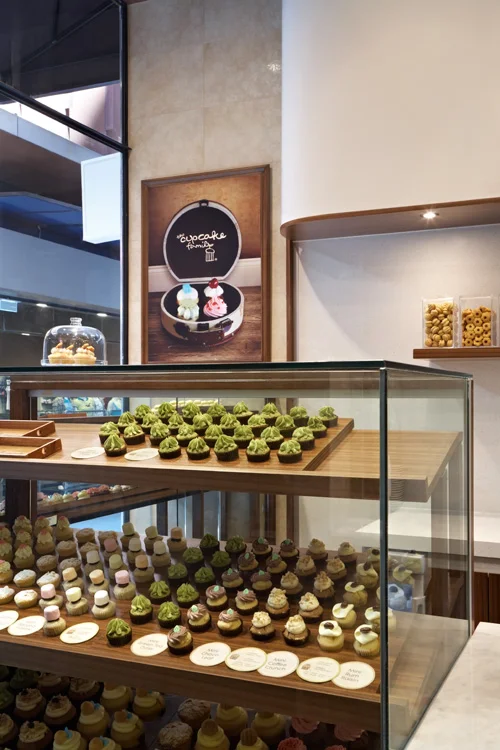 TheCupcakeFamily04.jpg