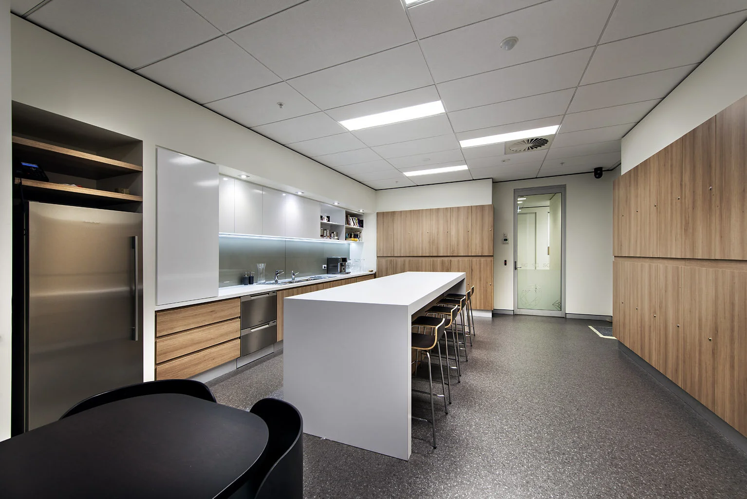 solid gold_back of house6.jpg