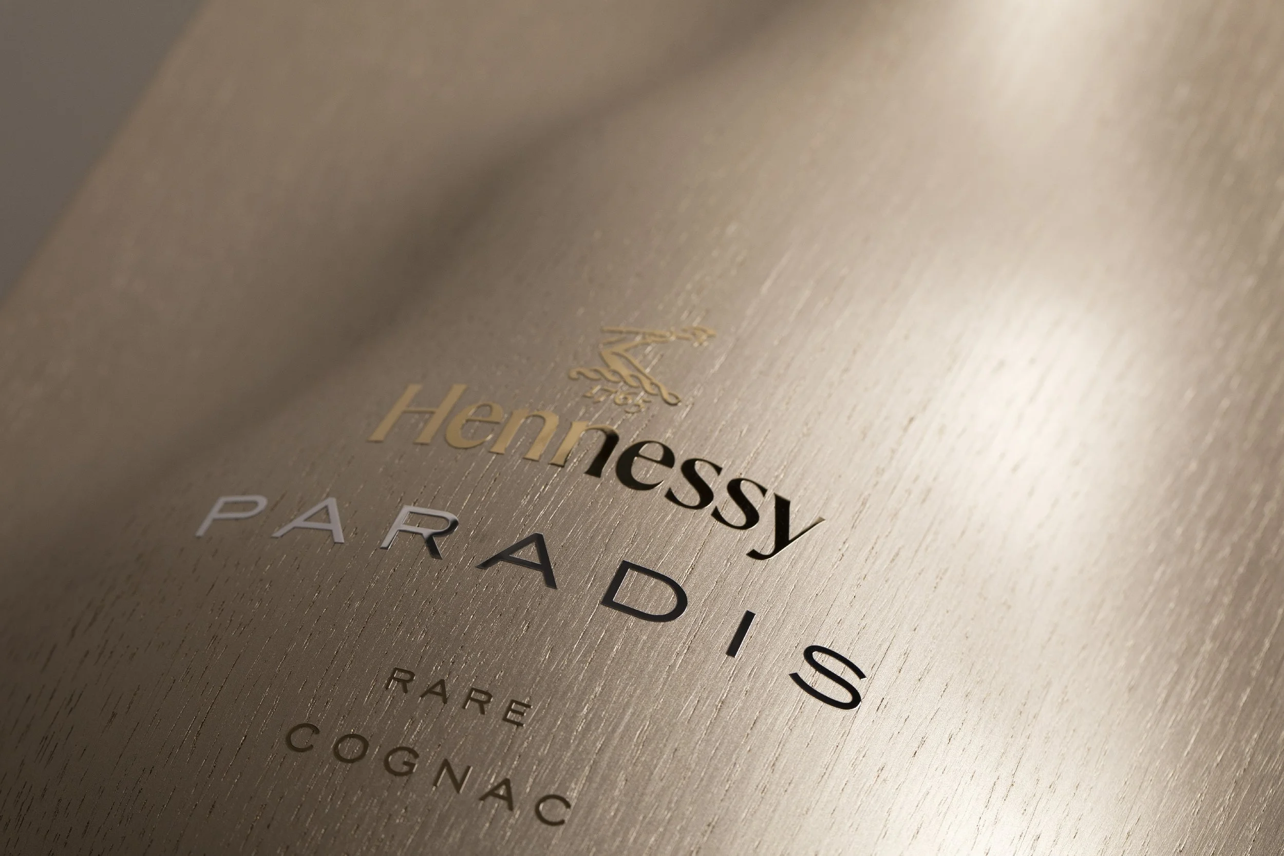 PARADIS-010.jpg