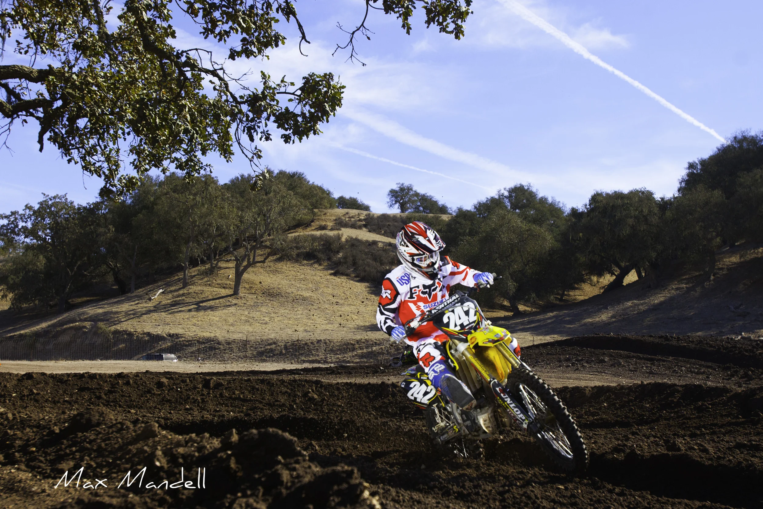 mande_m_moto_post_01.jpg