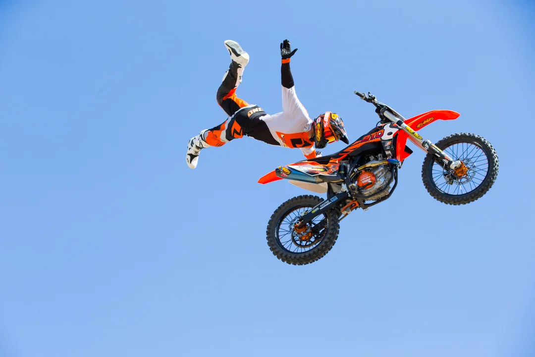 mande_m_twmx_slam_02.jpg