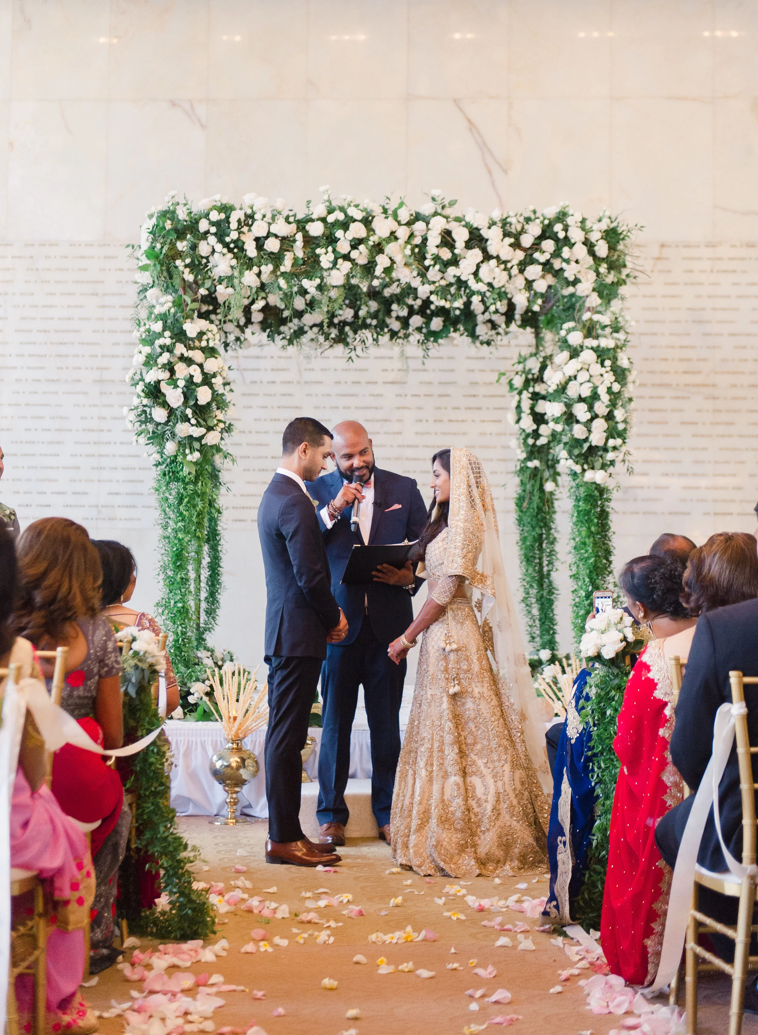 DharmadasaWedding-520.jpg