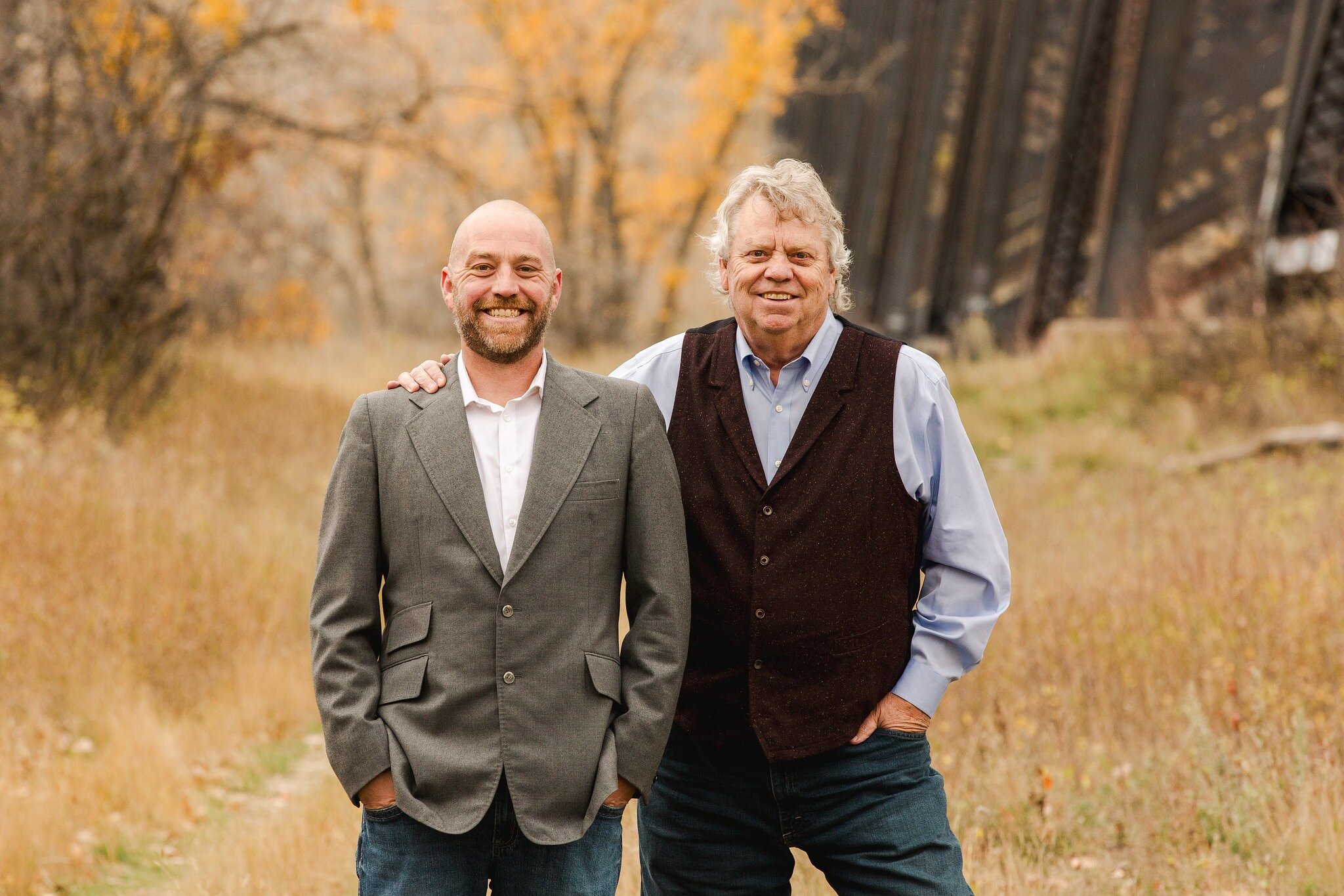 When father and son join forces in real estate, they can do anything...perhaps even sell you a bridge :)

#lethbridgephotographer #businessportraits #realestateteam #outdoorsession