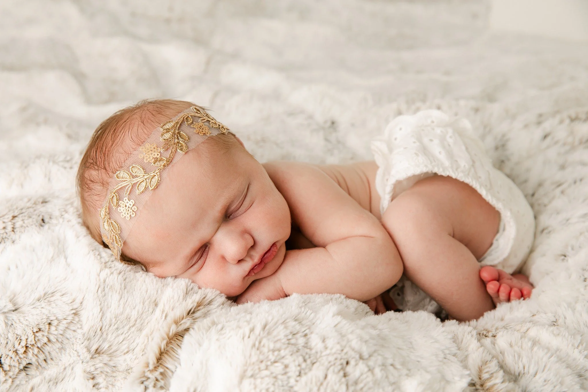 Newborn Novaya looked so angelic during her newborn session. 
#newbornphotography  #babygirl #momentsthatmatter